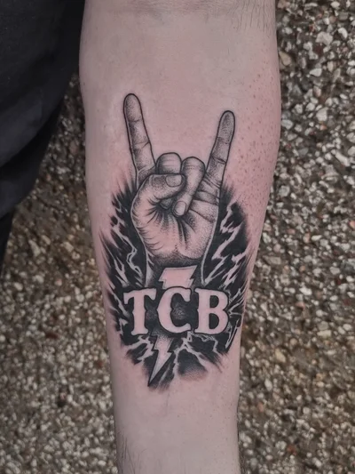 Adam Jensen tattoo ig_009