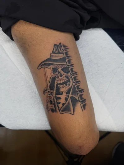 Adam Traves tattoo ig_007