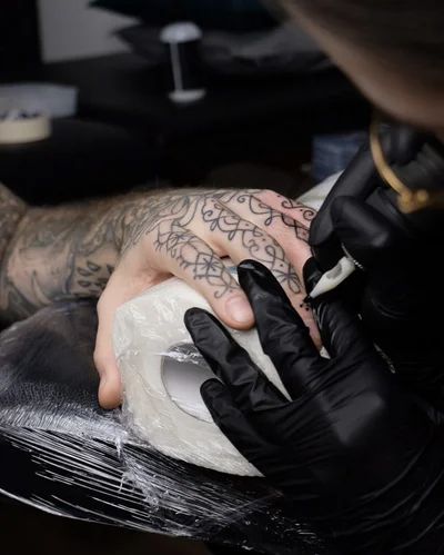 Alice Cheked tattoo ig_018