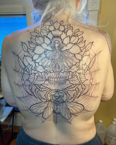 Annie Lloyd tattoo ig_008