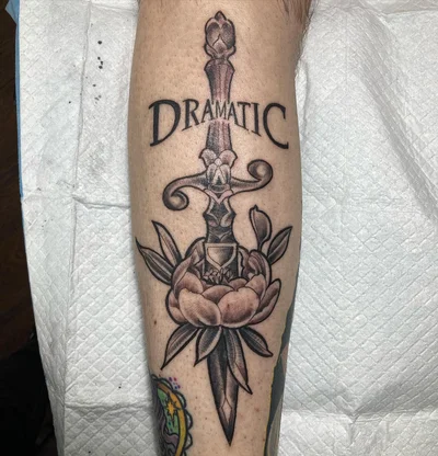 Annie Lloyd tattoo ig_014