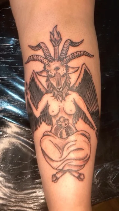 Brenda Vale tattoo ig_010