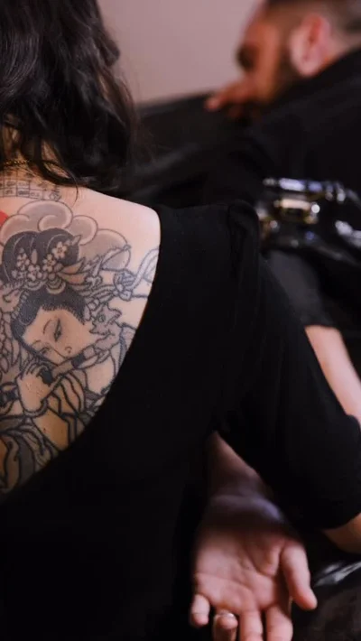 Caroline Karenine tattoo ig_023