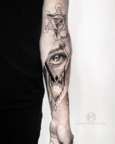 Daniel Meyer · LEITBILD tattoo ig_014