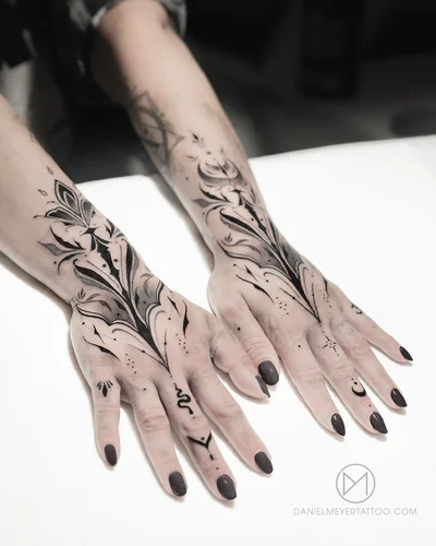 Daniel Meyer · LEITBILD tattoo ig_016