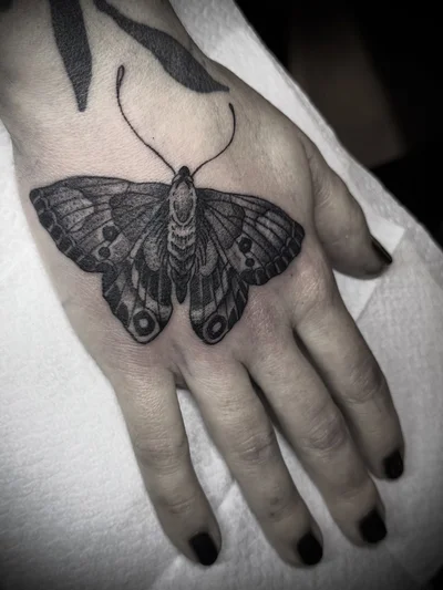 Frieda Briet tattoo ig_009