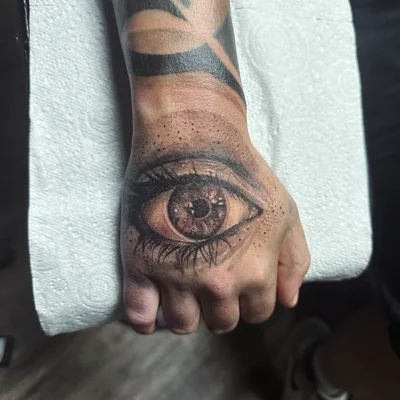 Dotwork Damian · Damian Foreman tattoo ig_017