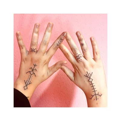 Èllëm • Ritual handpoke tattoo ig_022