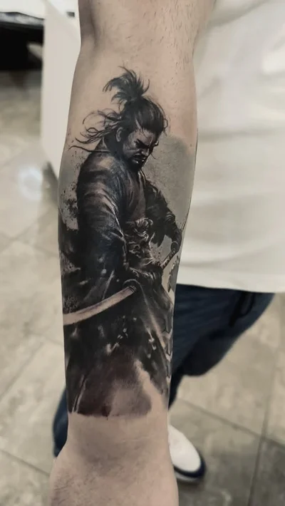Elton tattoo ig_021