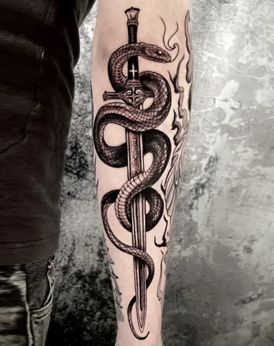 𝕰𝖒𝖎𝖑 tattoo ig_012