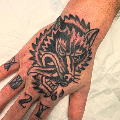 Erika Gardiner tattoo ig_021