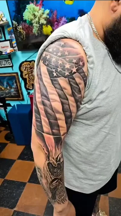 Bruce Deslauriers tattoo ig_012