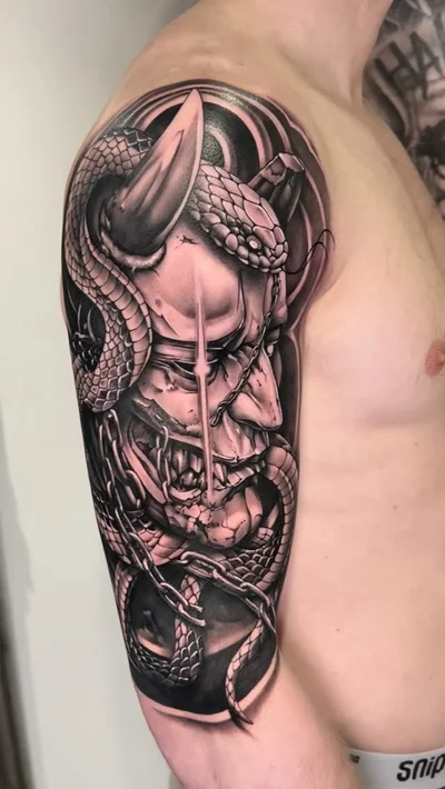 𝐆𝐑𝐀𝐏𝐇𝐈𝐊𝐑𝐈𝐒 tattoo ig_022