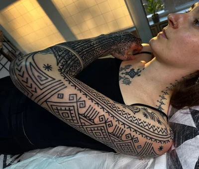 HAIvarasly tattoo ig_010