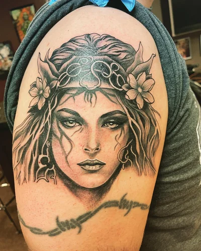 Holly Stro tattoo ig_024