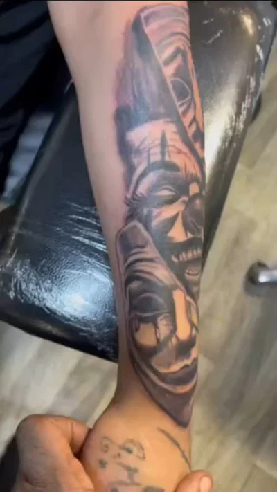 ronald Bennett tattoo ig_020