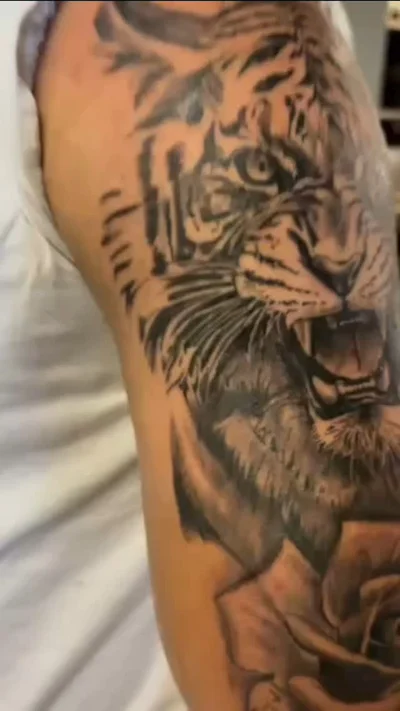 ronald Bennett tattoo ig_021