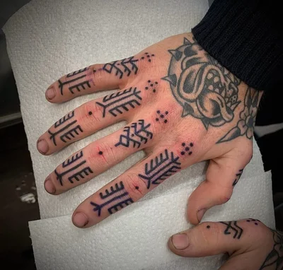 Jolie Rouge Tattoo Studio tattoo ig_024