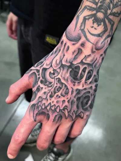 Black Throne Tattoo tattoo ig_021