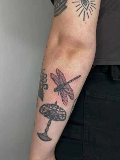 J U J U She / They tattoo ig_021