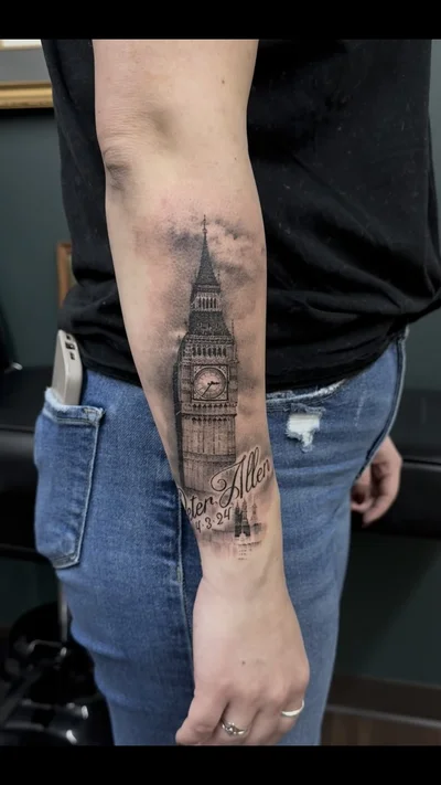 W H I T T tattoo ig_008