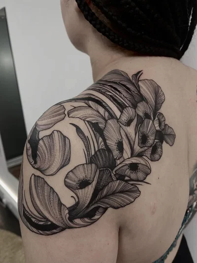 Kelly Violet tattoo ig_010