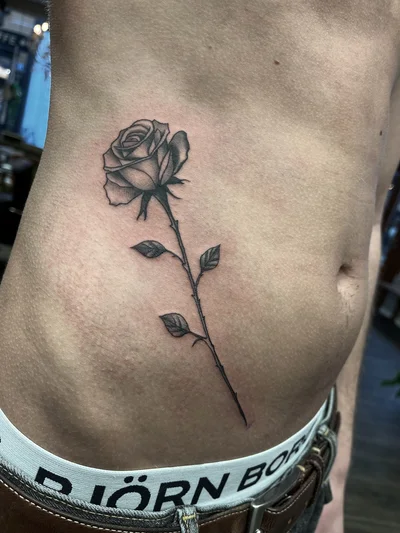 BLACK WORK AND BLACK AND GREY TATTOOS tattoo ig_010