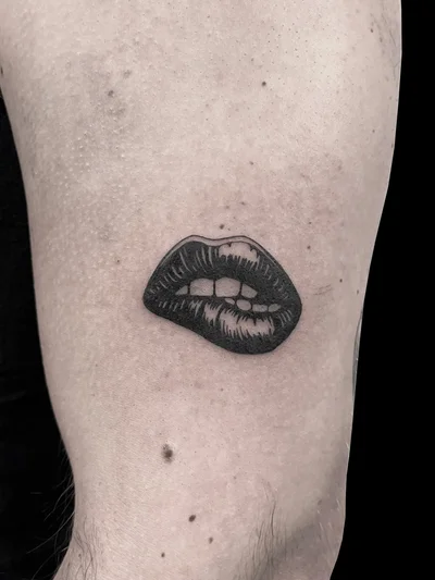 BLACK WORK AND BLACK AND GREY TATTOOS tattoo ig_013