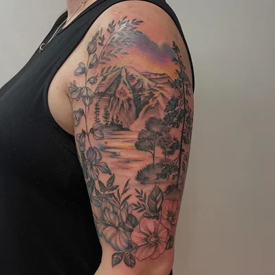 Kylie Gibson tattoo ig_012