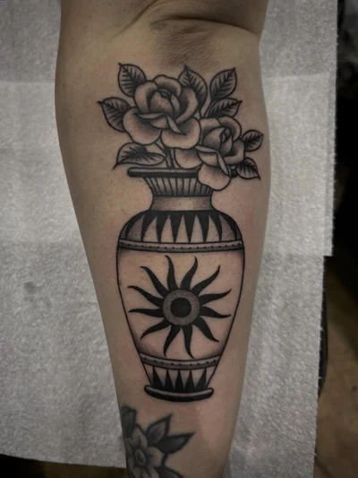 Lauren Jayne Gow tattoo ig_023