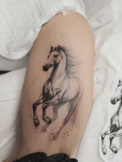 Yulia Lebedevskaya tattoo ig_019