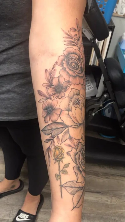 Mindy tattoo ig_023