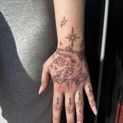 𝔏𝔦𝔫𝔡𝔰𝔢𝔶 ℜ𝔥𝔬𝔞𝔡𝔢𝔰 tattoo ig_013