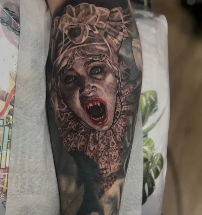Lisa Mcintyre tattoo ig_015