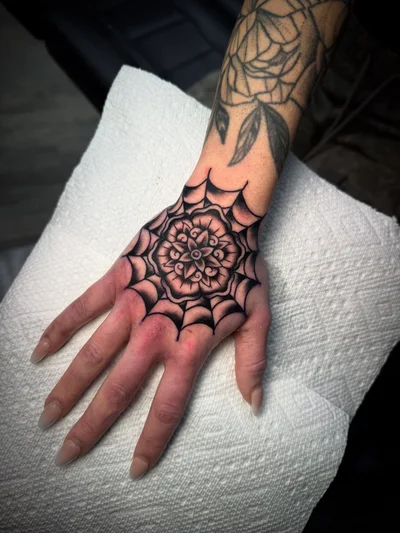 Lliam Noy tattoo ig_015