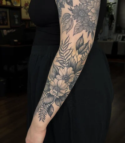 Lauren Marie Sutton tattoo ig_023
