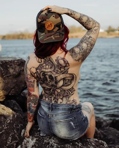 Loni Dilaj tattoo ig_014