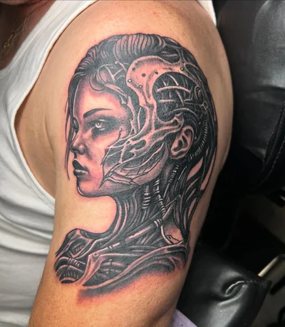 Loni Dilaj tattoo ig_021
