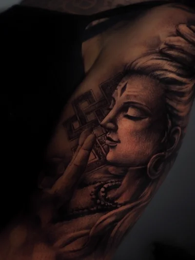 LUCE FROST tattoo ig_017
