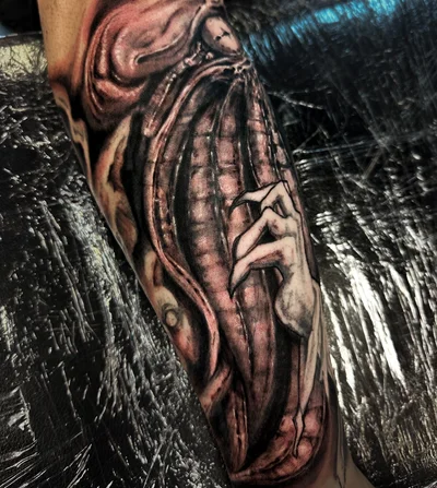 Rick Deville. Owner/artist tattoo ig_010
