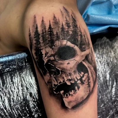 Rick Deville. Owner/artist tattoo ig_012