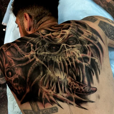 Rick Deville. Owner/artist tattoo ig_023