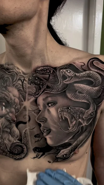 Lucy Parlett tattoo ig_013