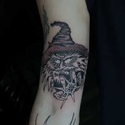 Mambo Tattoo Estudio de Tatuaje y Piercing en Sevilla tattoo ig_015