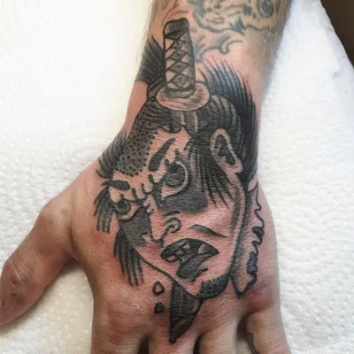 𝙲 𝙷 𝚁 𝙸 𝚂   𝚆 𝙷 𝙸 𝚃 𝙴 tattoo ig_012