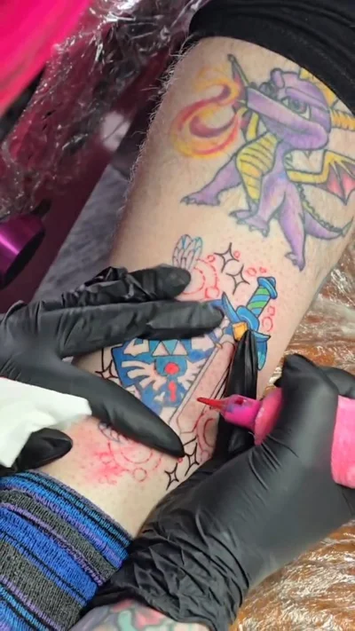 Pixie Robson tattoo ig_022