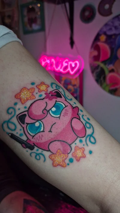 Pixie Robson tattoo ig_024