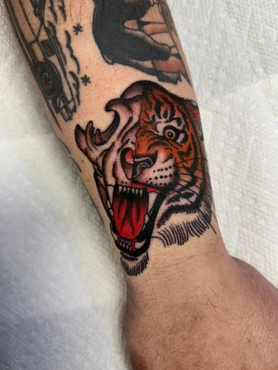 PJ Anderson tattoo ig_011