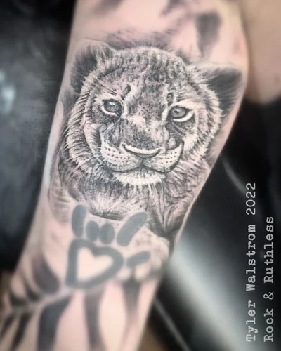 Tyler Walstrom tattoo 036