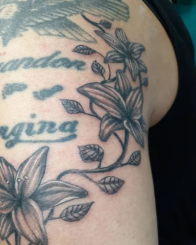 Rock City Tattoo tattoo 037